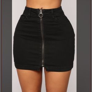 Fashion nova “Jaylin zip denim skirt”
